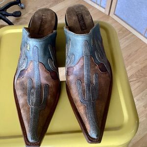 Sonora Women’s Mules with Cactus Motif, Size 7